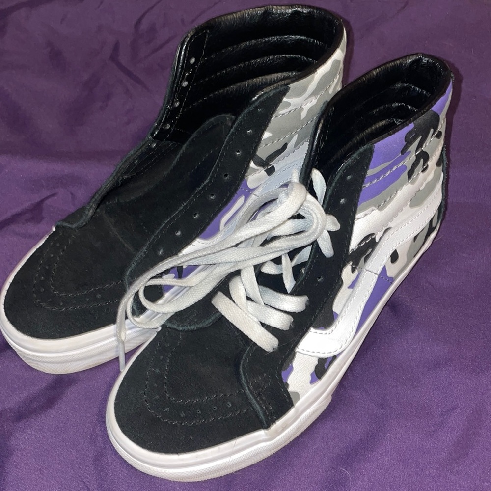 Vans purple camo high tops 4 Men/5.5 Women